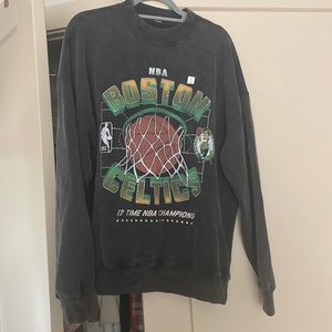 Abercrombie mens crewneck